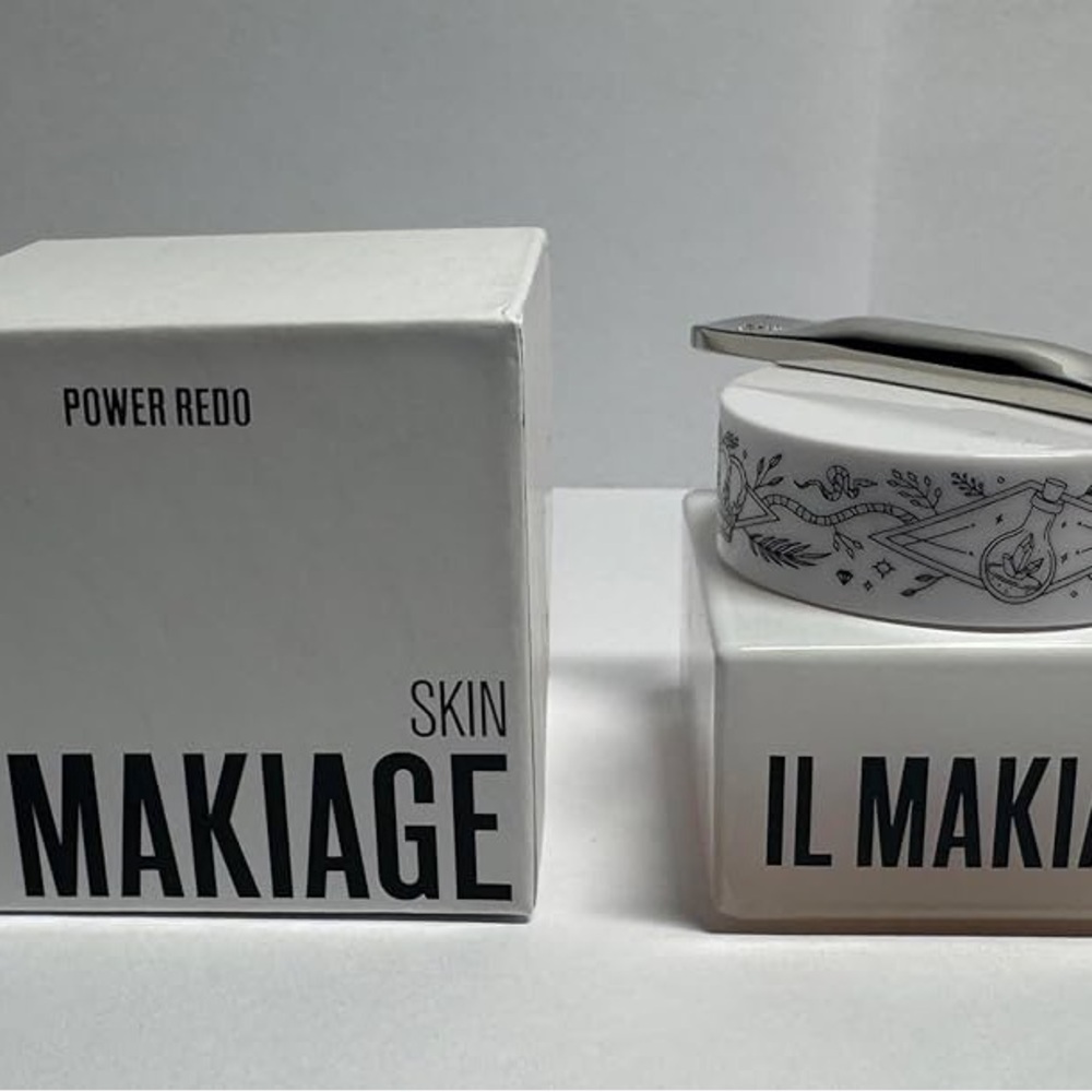 IL MAKIAGE Skin Power Redo - New and in Box